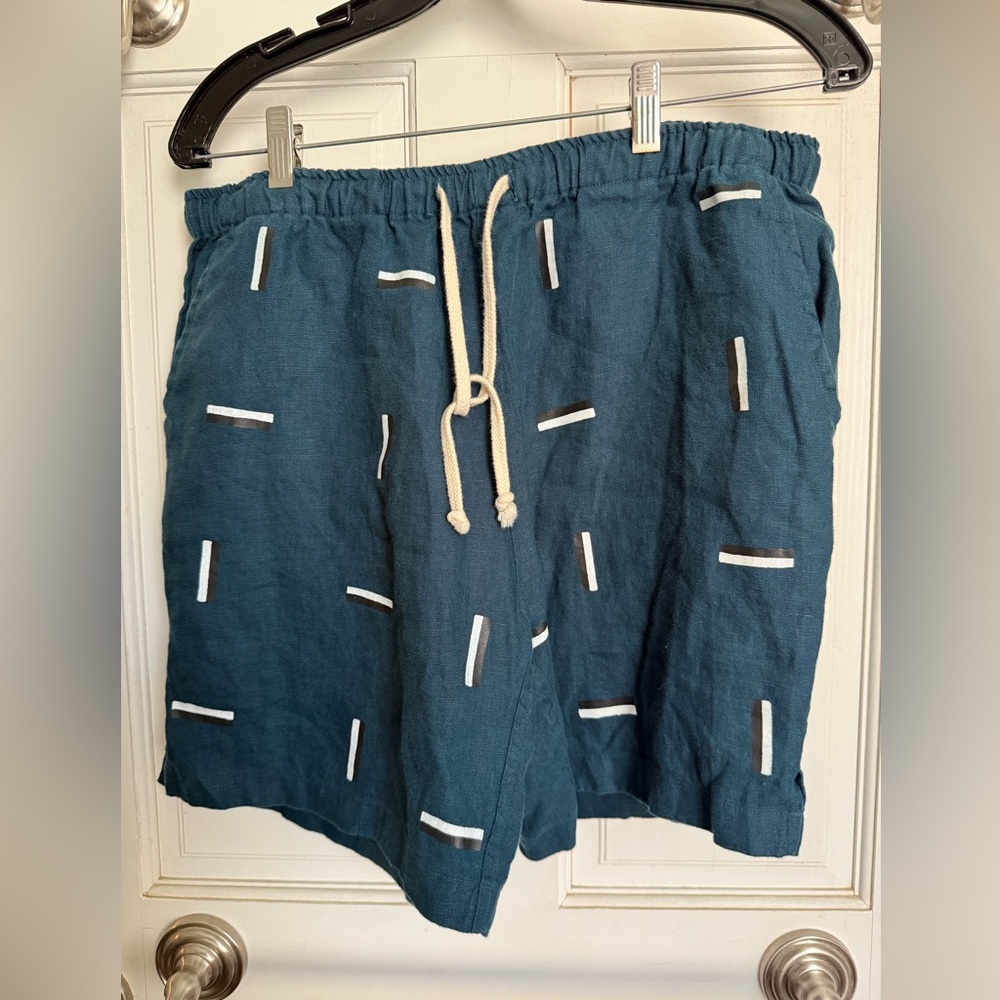 Men's Teal Drawstring Linen Shorts with White Embellishments